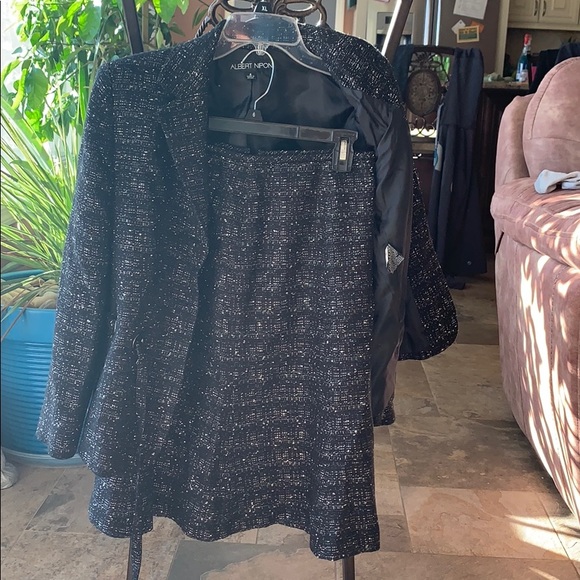 Albert Nipon suit